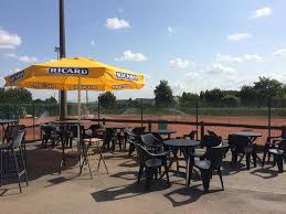 terrasse tennis.jpg