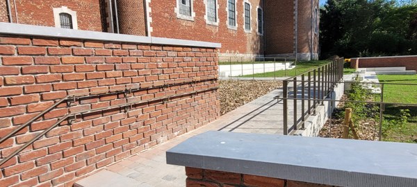 Place Abbé Detienne garde-corps 3